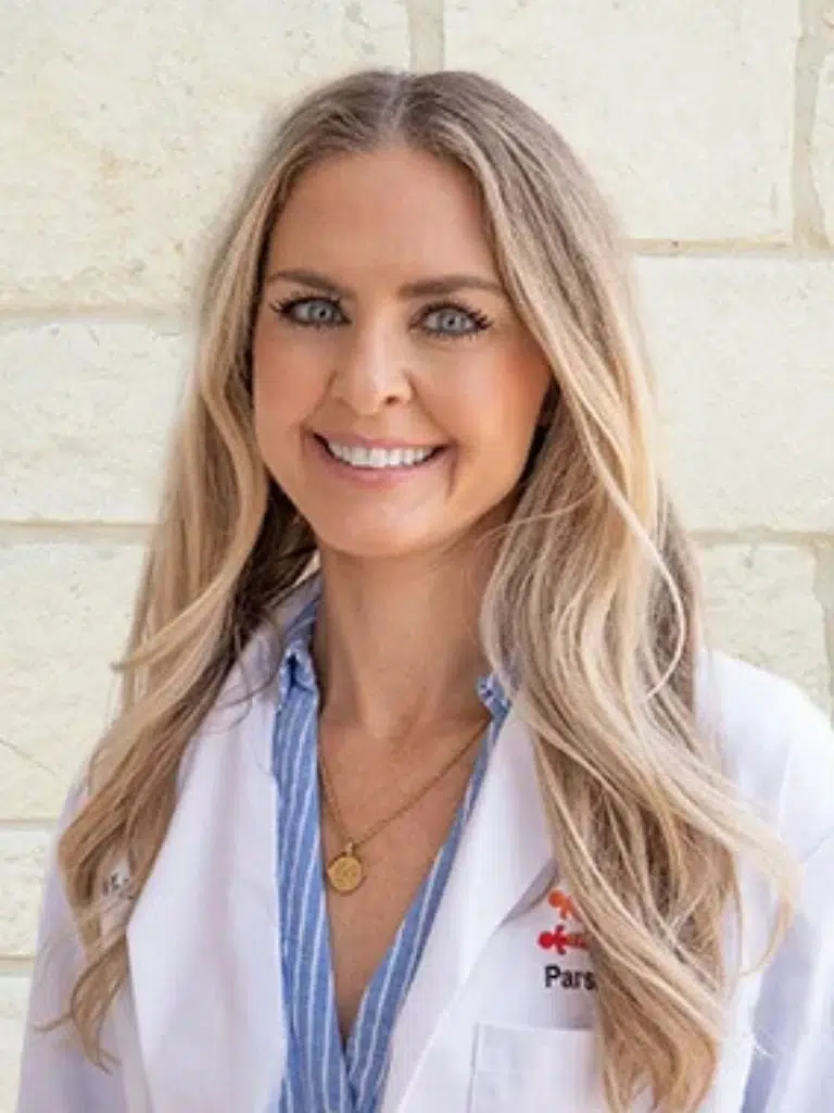 Whitney Taylor Biography: Wiki, Age, Career, Height, Weight, Boyfriend, Net Worth & More